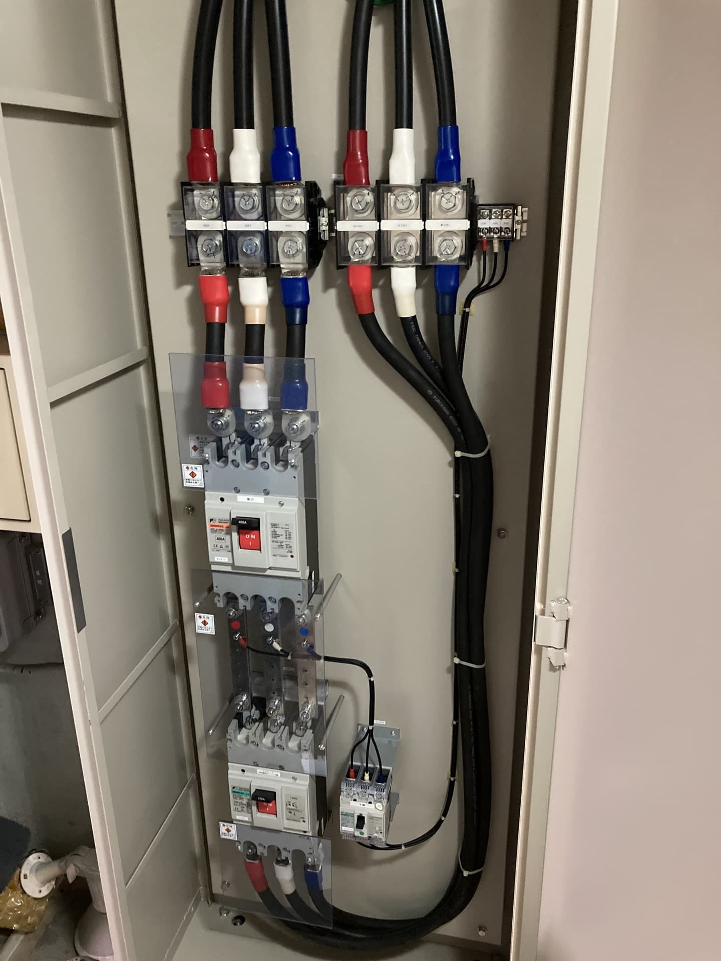 動力盤改造（電力量計を取付）